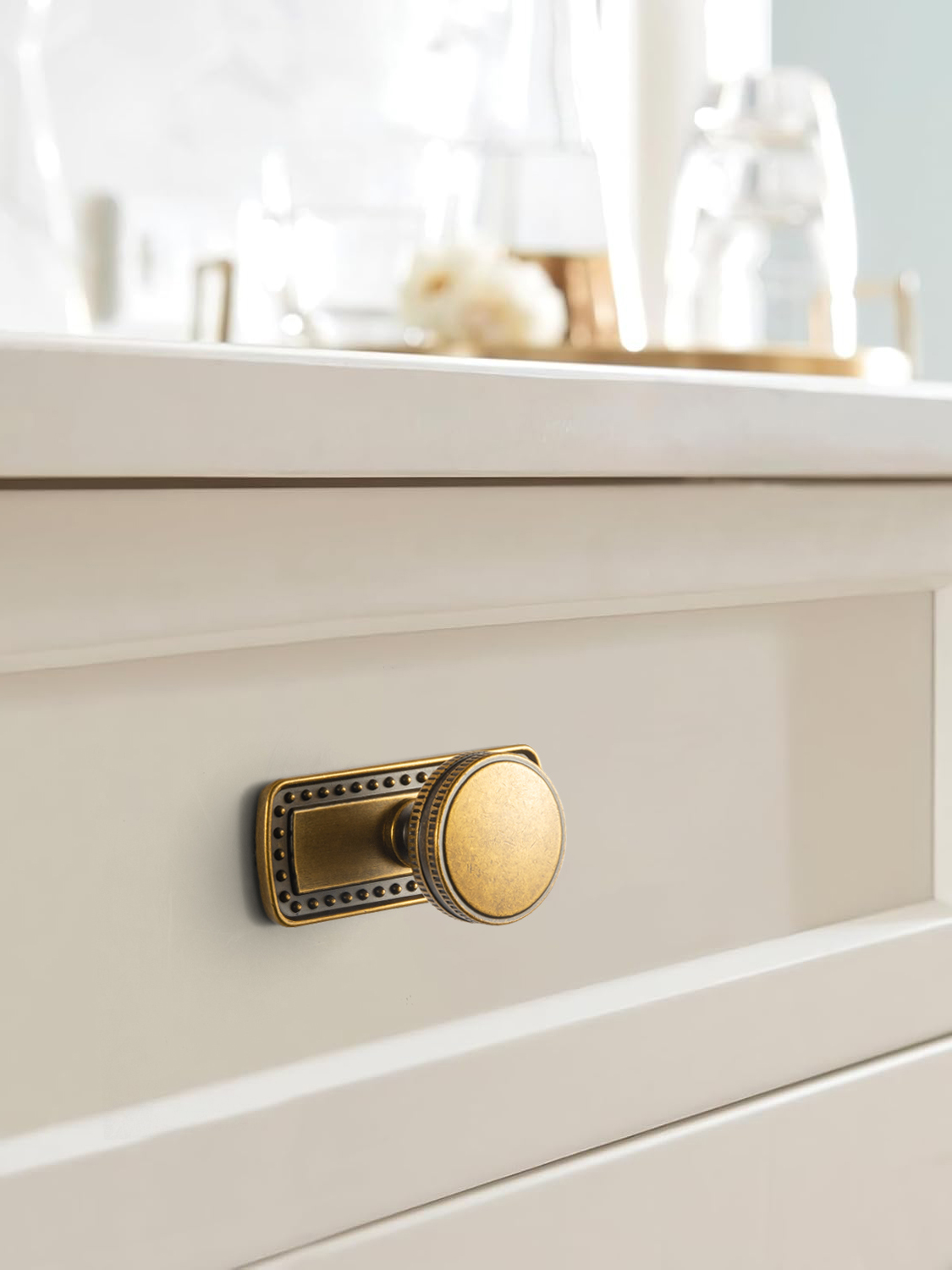 مقابض خزائن نحاسية عتيقة من Go - مراجعة Furniture Hardware With Backplate وسعره